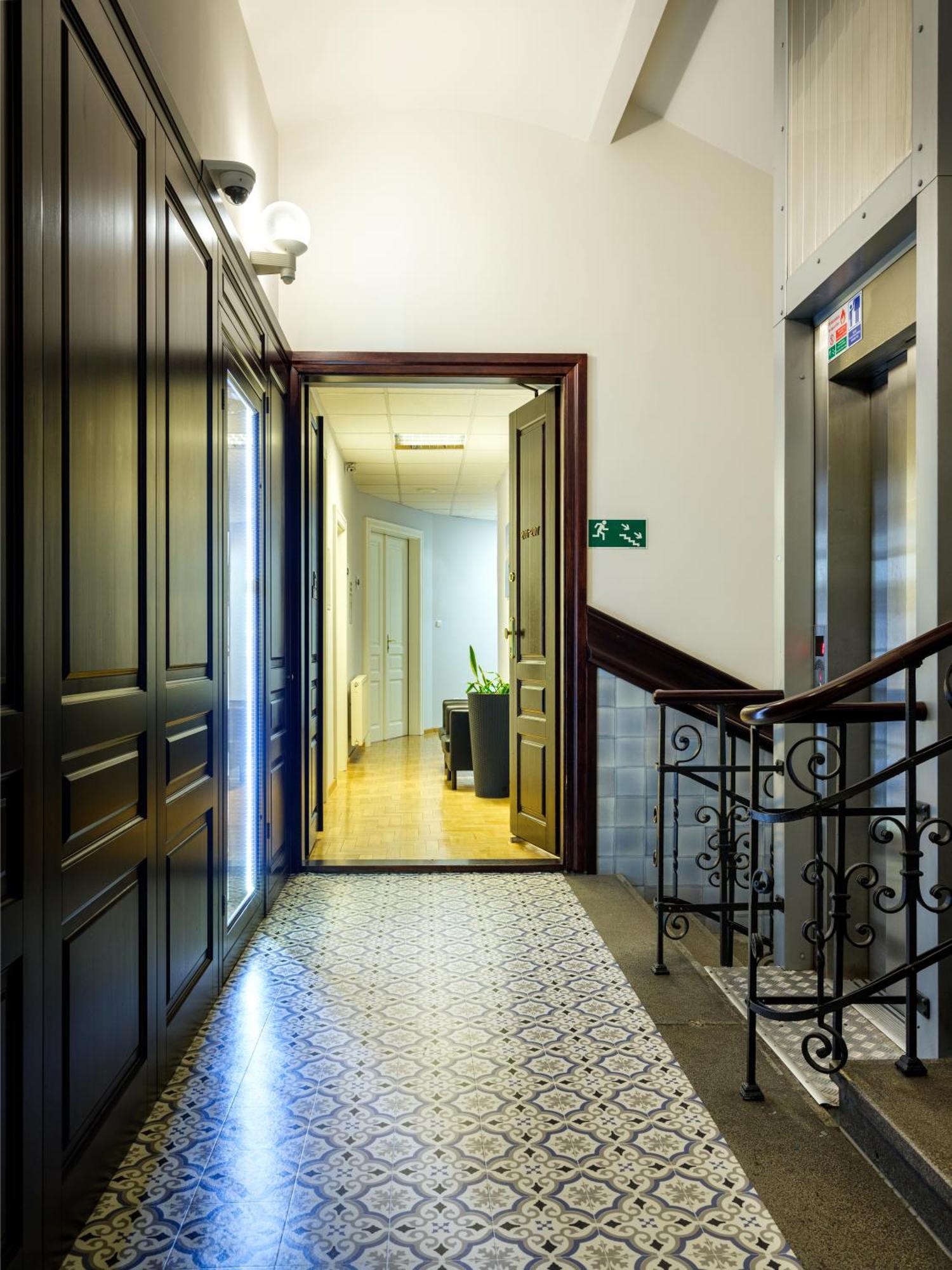 Kosmopolita Apartments Краков Экстерьер фото